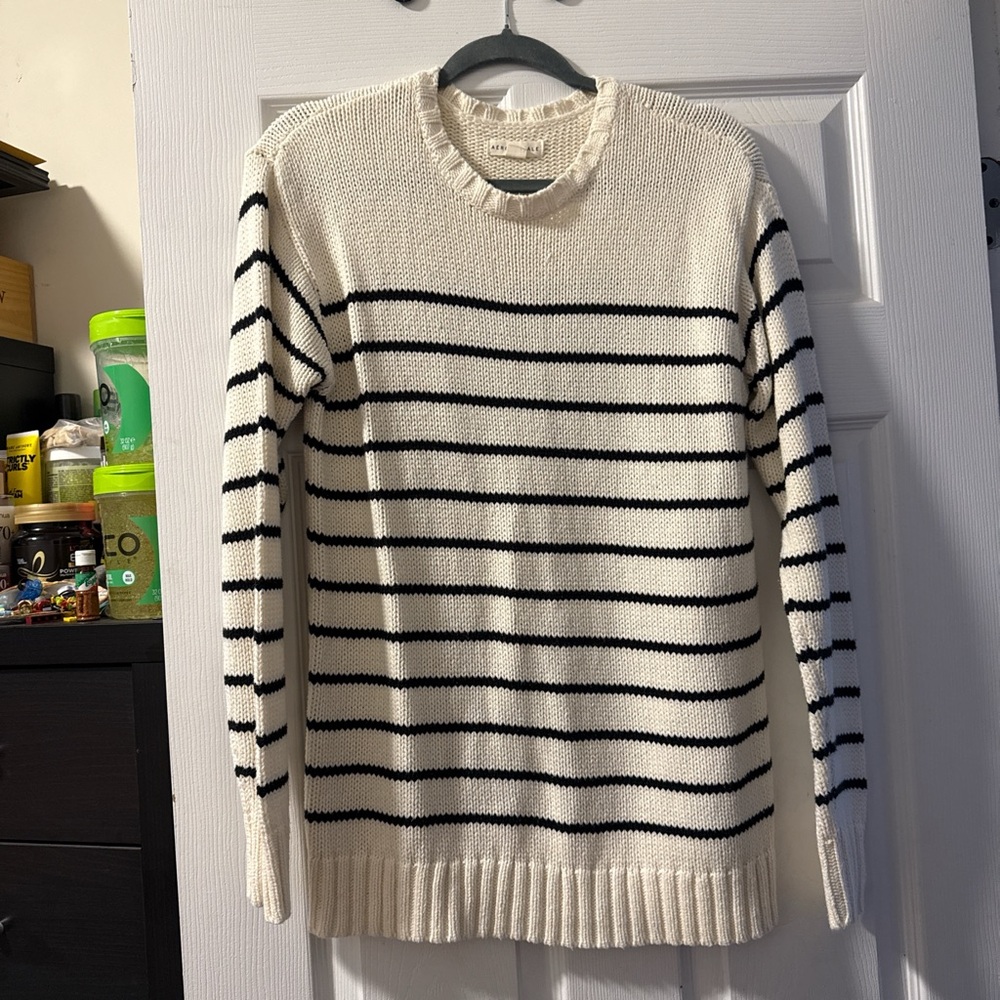 Aeropostale striped Crewneck Sweater - White with Black Stripes